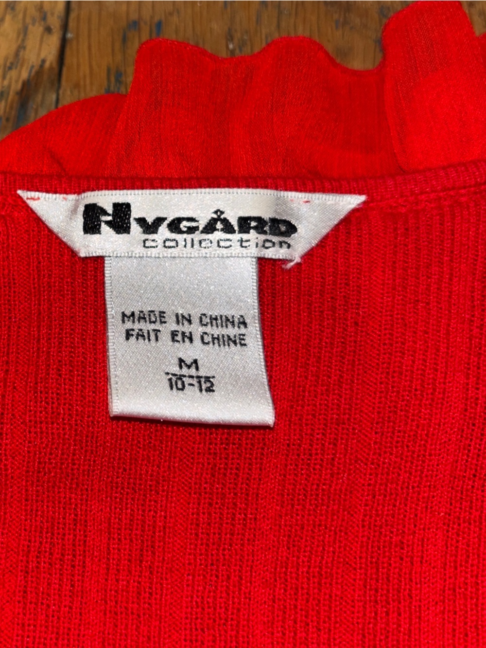 NY&Co Collection Red Ribbed Ruffle Top – Women’s Size M - Picture 2 of 9